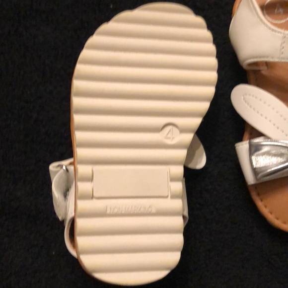 Sandles - Picture 4 of 4